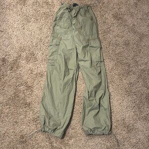 Aeropostale green cargo pants size XS